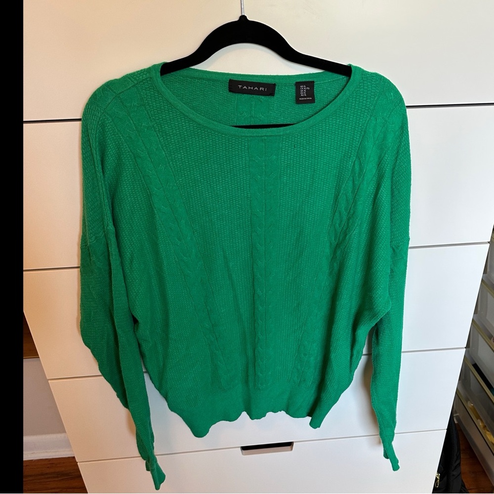 Women’s soft green sweater size XL